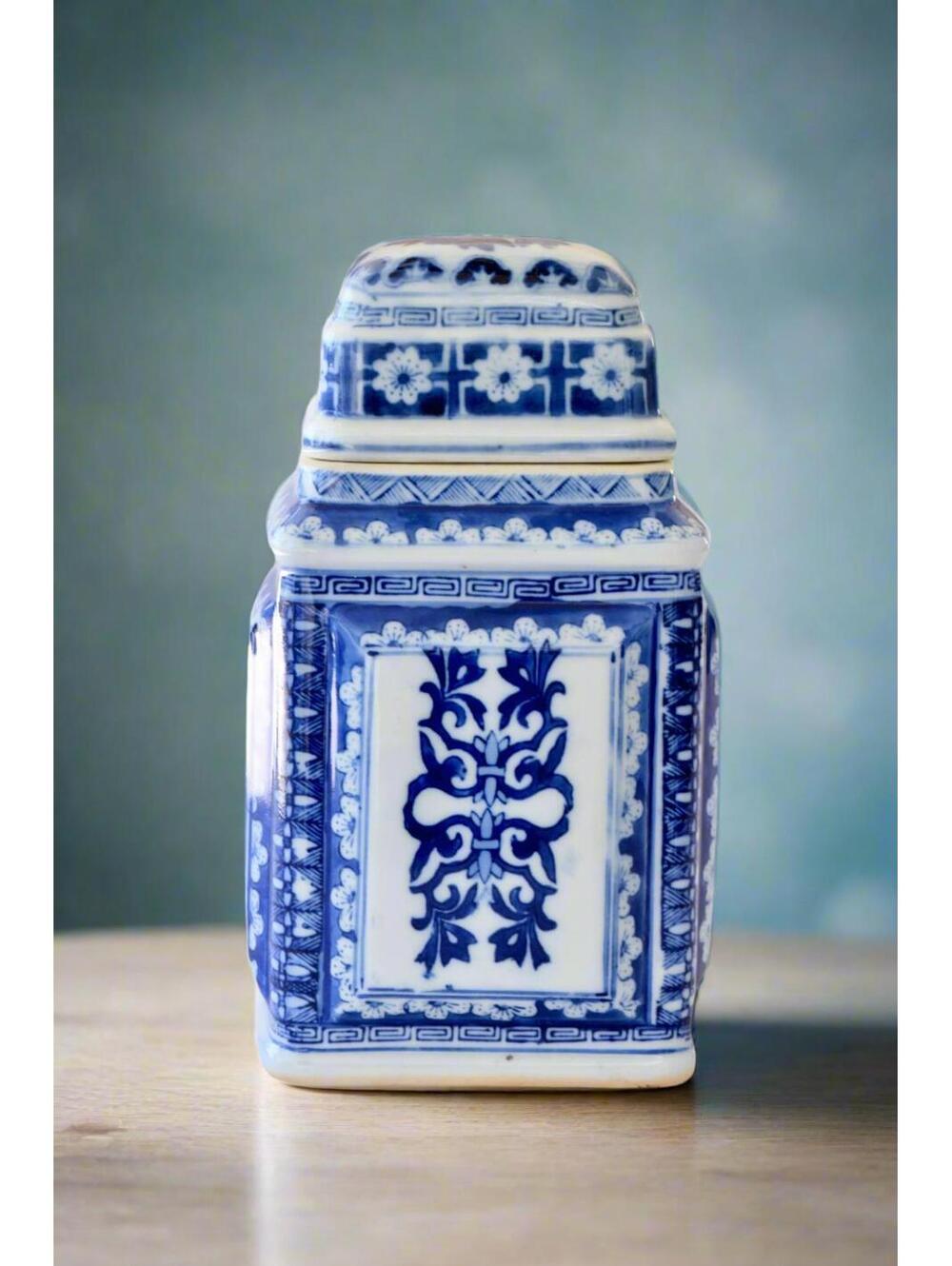 Chinese Yongzheng-Style Tea Canister